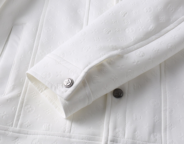 ブランドジャケット着用イメージ